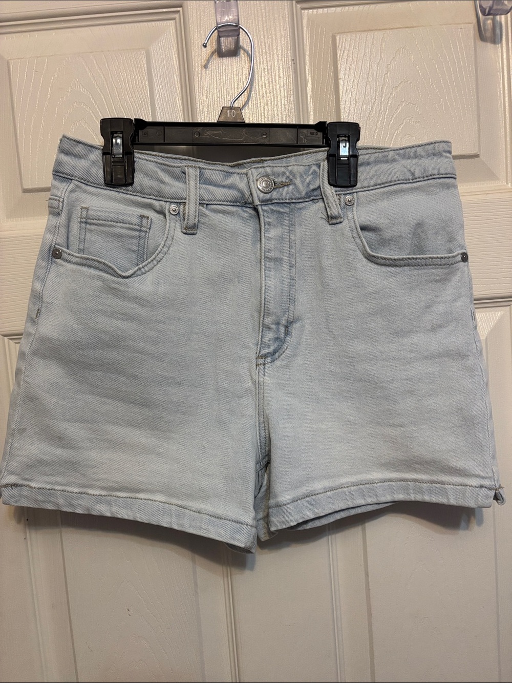 Women’s OAT New York Light Wash Denim Shorts